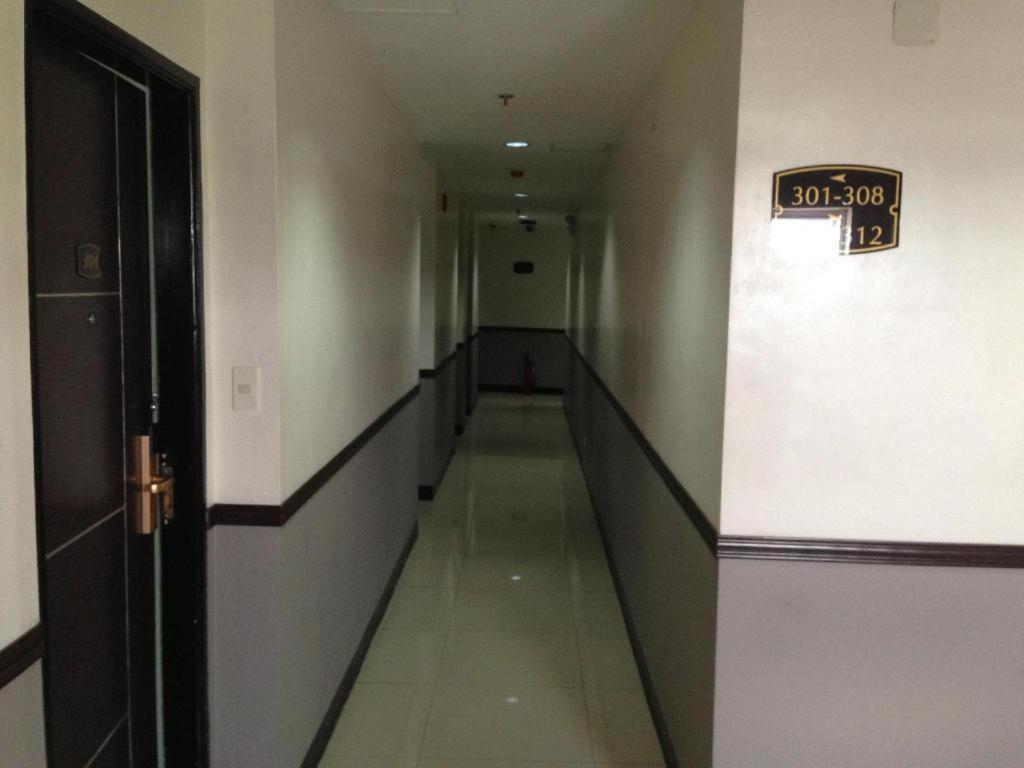 Cherry Midtown Hotel Olongapo Exterior foto
