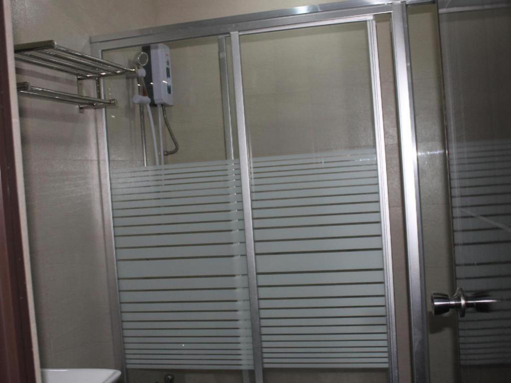 Cherry Midtown Hotel Olongapo Exterior foto